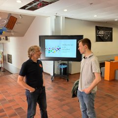Link öffnet seitenüberlagerndes Dialog-Fenster