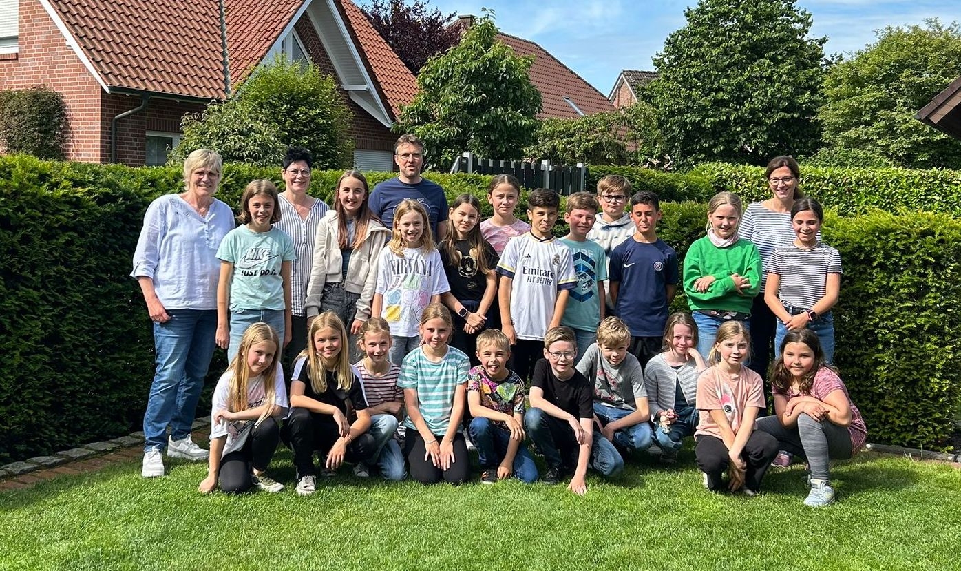 Gruppenfoto der Eulenklasse.