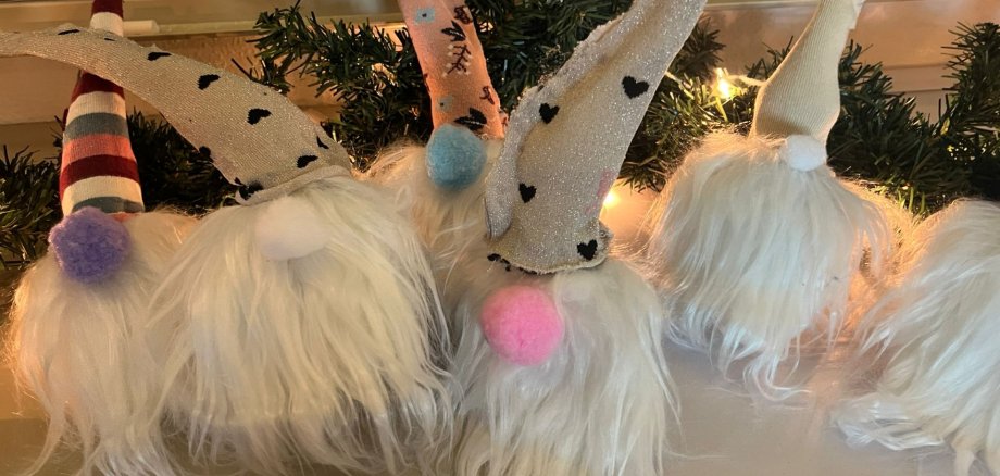 Impressionen vom Adventsbasteln