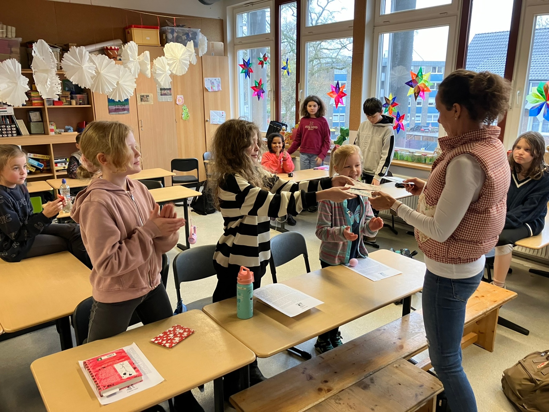 Die Klassensieger beim schulinternen Lesewettbewerb. 